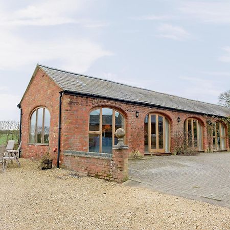 Church Stowe The Stables At Weedon Hill Farmヴィラ エクステリア 写真